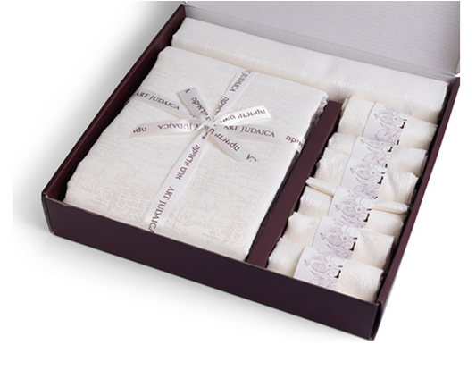 Set of Elegant Tablecloth with Runner and 6 Napkins - White